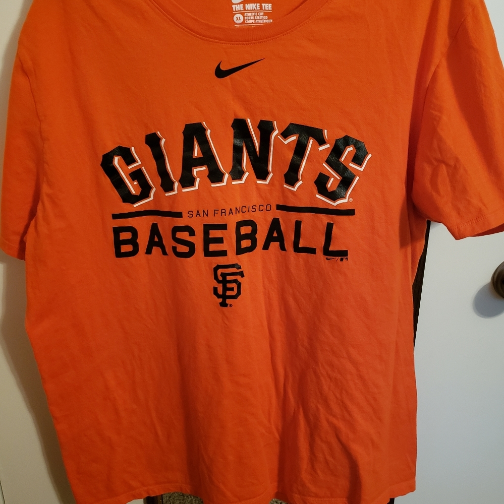 The nike tee Giants Baseball